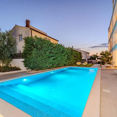 Deluxe Carlotta Zadar