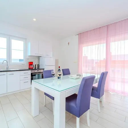 Deluxe Carlotta * Zadar